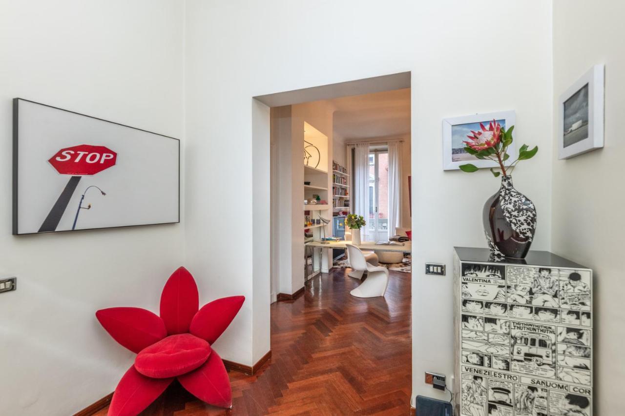 Very In Cadorna Station Area! Excellent If Arrive From Malpensa Airport Milán